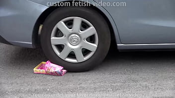 Crush toy car